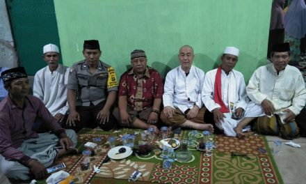 Tingkatkan kerjasama menjaga keamanan lingkungan bersama para Tokoh’ Bhabinkantibmas Polsek Sepatan Aiptu Khaerul Saleh