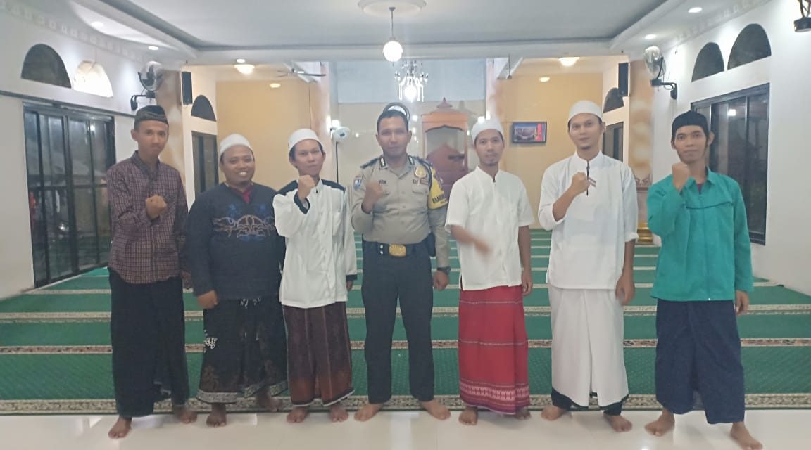 Silaturahmi Usai Shubuh berjamaah, Brigadir Taopik imbau Masjid bukan tempat menyampaikan Ujaran Kebencian