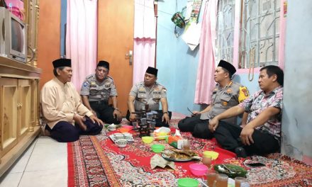 Bersinergi Ciptakan Situasi aman dan sejuk, Kapolsek Neglasari dampingi Kapolrestro Tangerang Kota kunjungi Pimpinan Pesantren