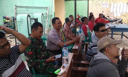 Binmas Polsek Jatiuwung Bersama Babinsa, Pantau Pemilihan Ketua RW 03 Panunggangan Barat