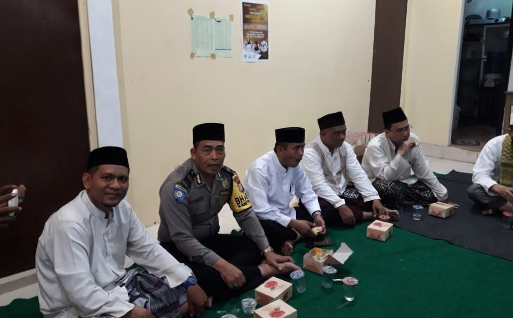 AIPTU APENDIH BHABINKAMTIBMAS KELURAHAN PANINGGILAN UTARA  GIAT POLSANTREN