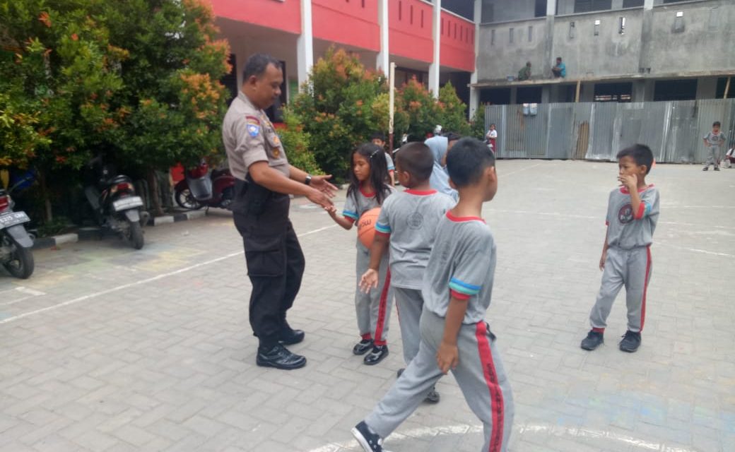 Jangan Saling Bully Sesama Pelajar Pesan Aiptu Mulyadih Saat Sambangi Sekolah