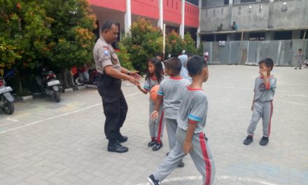 Jangan Saling Bully Sesama Pelajar Pesan Aiptu Mulyadih Saat Sambangi Sekolah