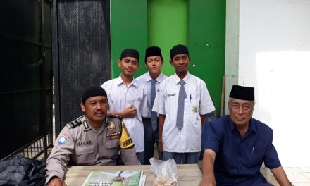 Aiptu Suharno sambang dialogis Pndok pesantren Assidiqiyah 2 Batu Ceper