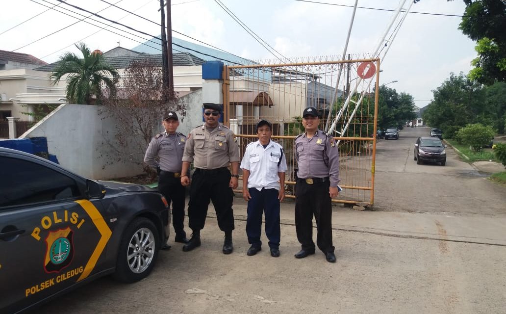 GIAT PATROLI BIRU DIALOGIS DENGAN SECURITY DAN TOMAS SERTA PEMANTAUAN DI PERUM.DUREN VILLA KEL.SUDIMARA SELATAN KEC.CILEDUG KOTA TANGERANG.