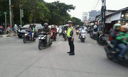 Pelayanan Prima Unit Lantas Polsek Neglasari dengan mengedepankan 3 S