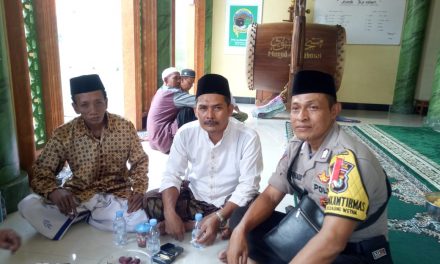 Sambangi tokoh agama, Binmas Polsek Neglasari imbau tidak sebarkan ujaran kebencian