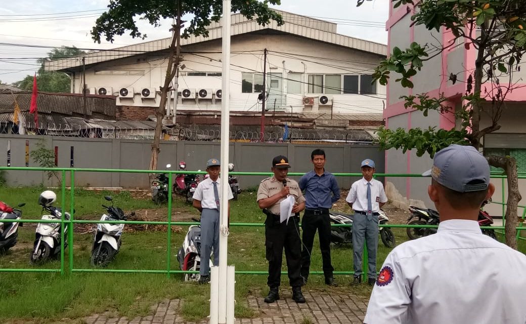 Wujudkan Zero Accident Melalui Manajemen Road Safety, Kanit Lantas Polsek Jatiuwung Sosialisasikan MRSF Kepada Pelajar