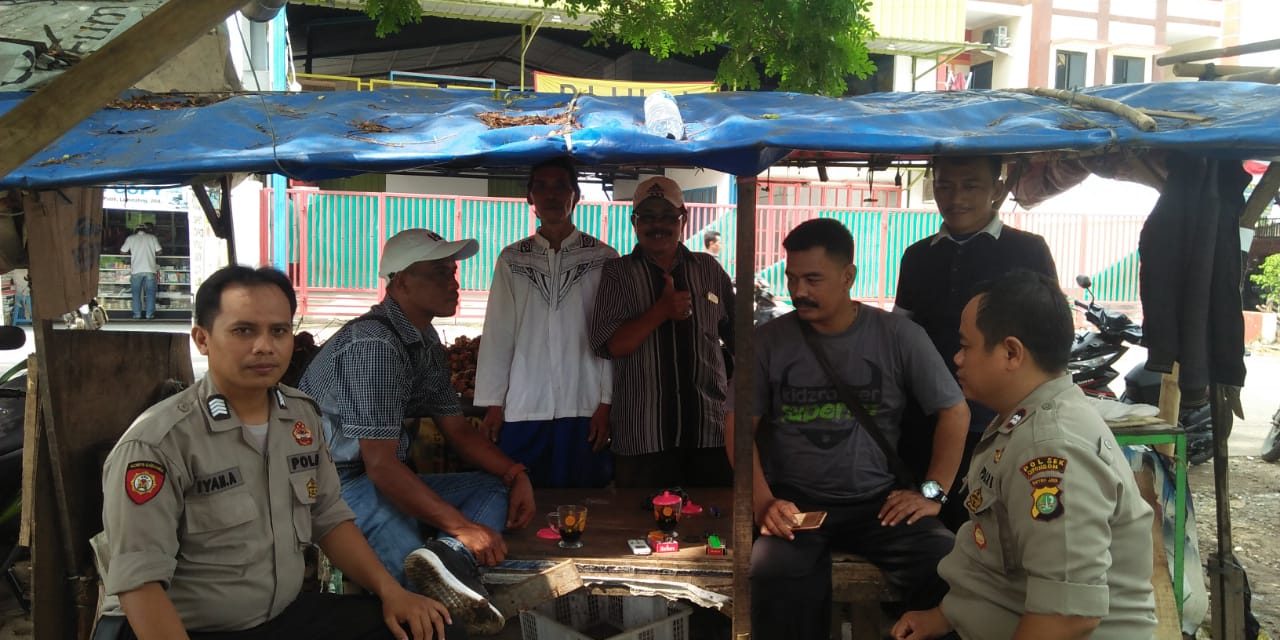 Hindari Gangguan Jelang Pemilu, Anggota Sabhara Polsek Cipondoh Kunjungi Komunitas