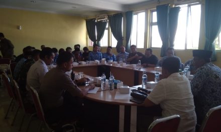 Kanit Binmas dan Intel Polsek Sepatan Menghadiri Acara Rapat Koordinasi Bersama Unsur Muspika Kec. Sepatan