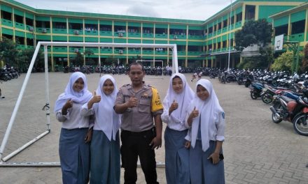 Bhabinkantibmas Polsek Sepatan Aiptu Khaerul Saleh Sambang Dialogis ke Siswa Sekolah Pilar Bangsa