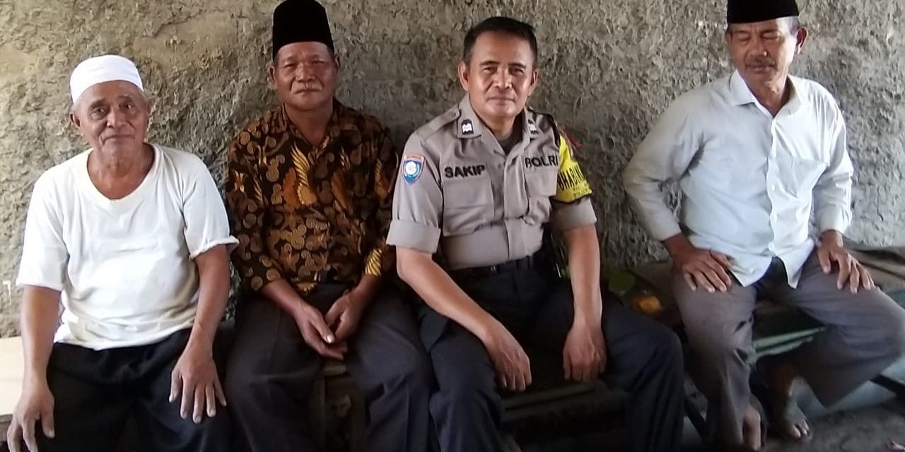 KUNJUNGI TOKOH MASYARAKAT,BHABINKAMTIBMAS KELURAHAN BENDA SAMPAIKAN TOLERANSI DAN KEBERSAMAAN