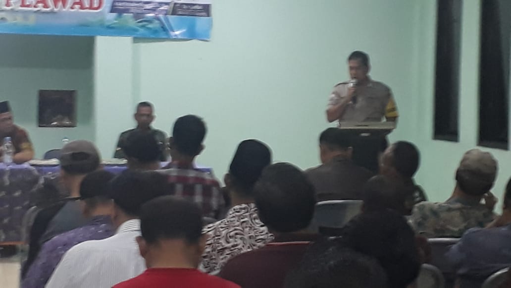 Bripka Komarudin Menghimbau Ciptakan Situasi Kondusif Jelang Pesta Demokrasi Kepada Para Ketua RT Dan RW