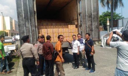 Personil Polsek Batu Ceper lakukan Pengamanan dan penjagaan Pendistribusian logistik surat suara (KPU) Pileg dan Pilpres 2019