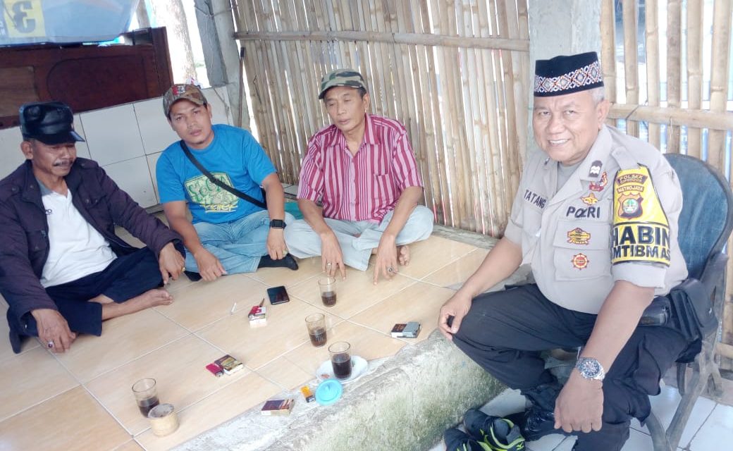 Ciptakan Kondisi Aman Dan Kondusif Bhabinkamtibmas Polsek Cipondoh Sambangi Tomas