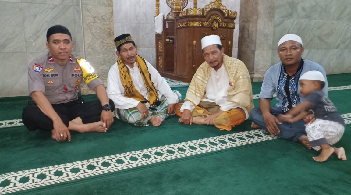 Kegiatan Bhabinkamtibmas Cinta Masjid