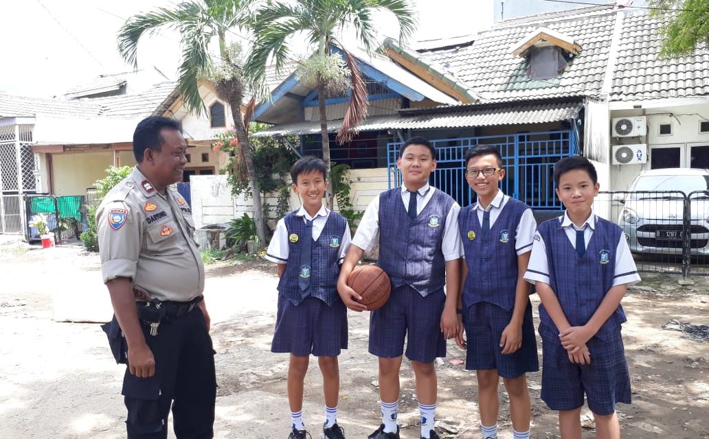 Kunjungan Bhabinkamtibmas Ds. Kosambi Timur Aiptu Daryono Sambang Kesekolah SMP Gapura Kasih