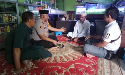 Hari Pertama Bulan Ramadhan, Kapolsek Neglasari Santuni anak yatim di Pondok Pesantren