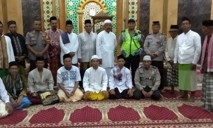 Pawas Polsek Neglasari bersama anggota Piket gelar Tarling di Nur Attaubah