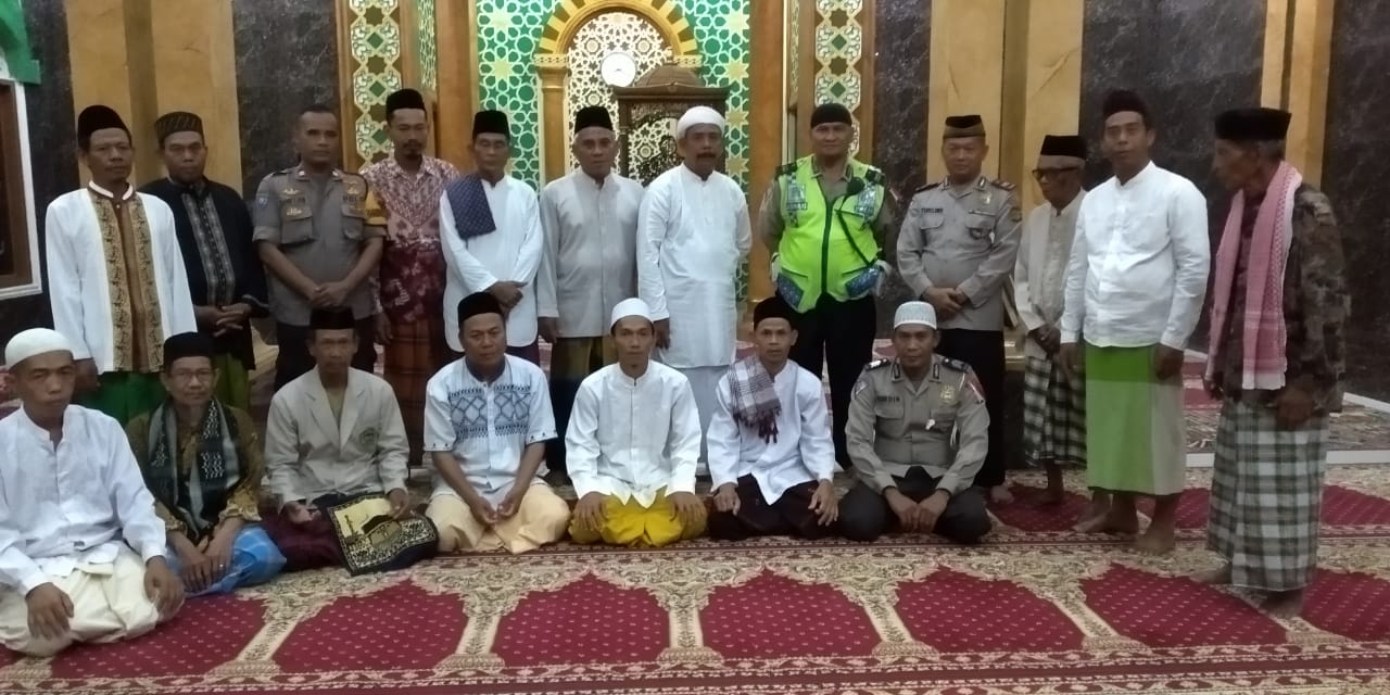 Pawas Polsek Neglasari bersama anggota Piket gelar Tarling di Nur Attaubah