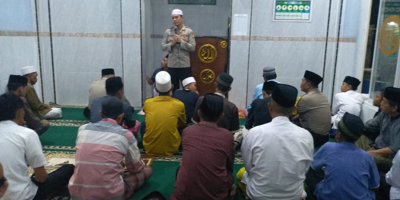 Tarling Dit Binmas PMJ di Wilayah hukum Polsek Neglasari, berikan Bantuan kepada Pengurus DKM