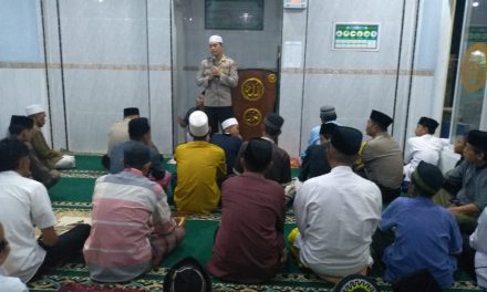 Tarling Dit Binmas PMJ di Wilayah hukum Polsek Neglasari, berikan Bantuan kepada Pengurus DKM