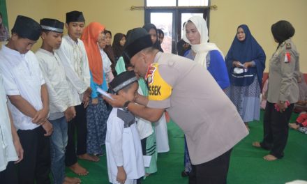 Polsek Neglasari Buka Puasa bersama dan Santuni Anak Yatim di Bulan Ramadhan