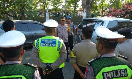 Kapolsek Neglasari pimpin apel pengamanan aksi Unjuk Rasa SOMAT