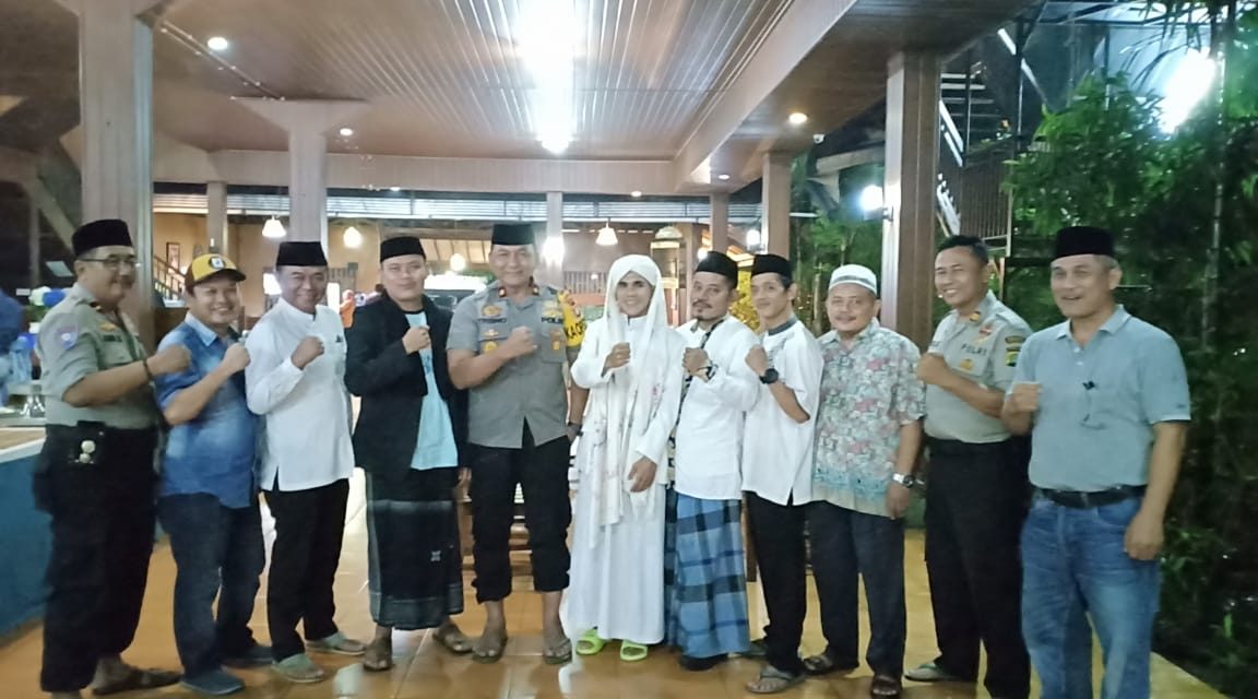 Mari Kita Saling Berangkulan Pasca Pemilu, Pesan Kapolsek Cipondoh Saat Bukber