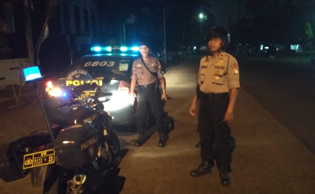 Patroli polsek Karawaci melaksanakan patroli biru malam hari