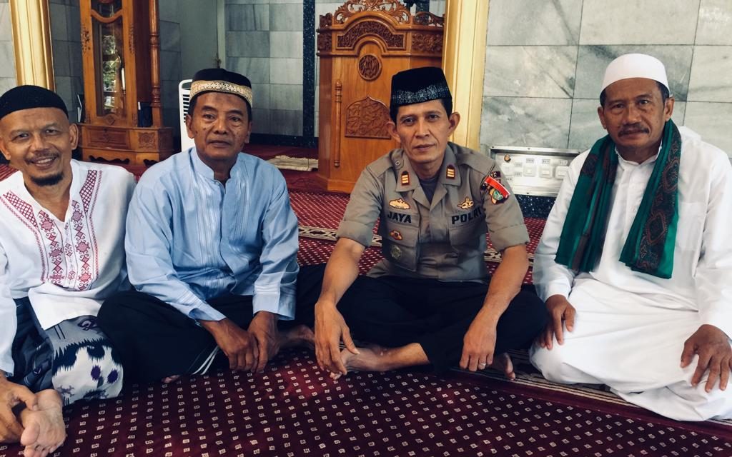 WAKA POLSEK KARAWACI MELAKSANAKAN GIAT SHOLAT TARAWIH