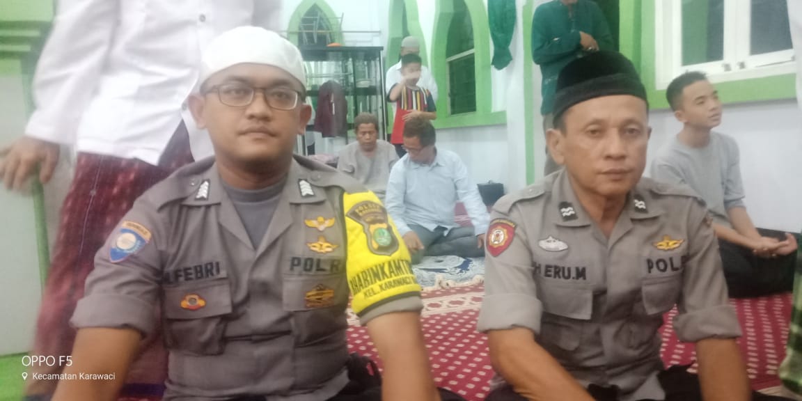 GIAT CINTA MASJID : BHABINKAMTIBMAS KEL.KARAWACI BARU MELAKSANAKAN GIAT SHOLAT TERAWEH BERJAMAAH