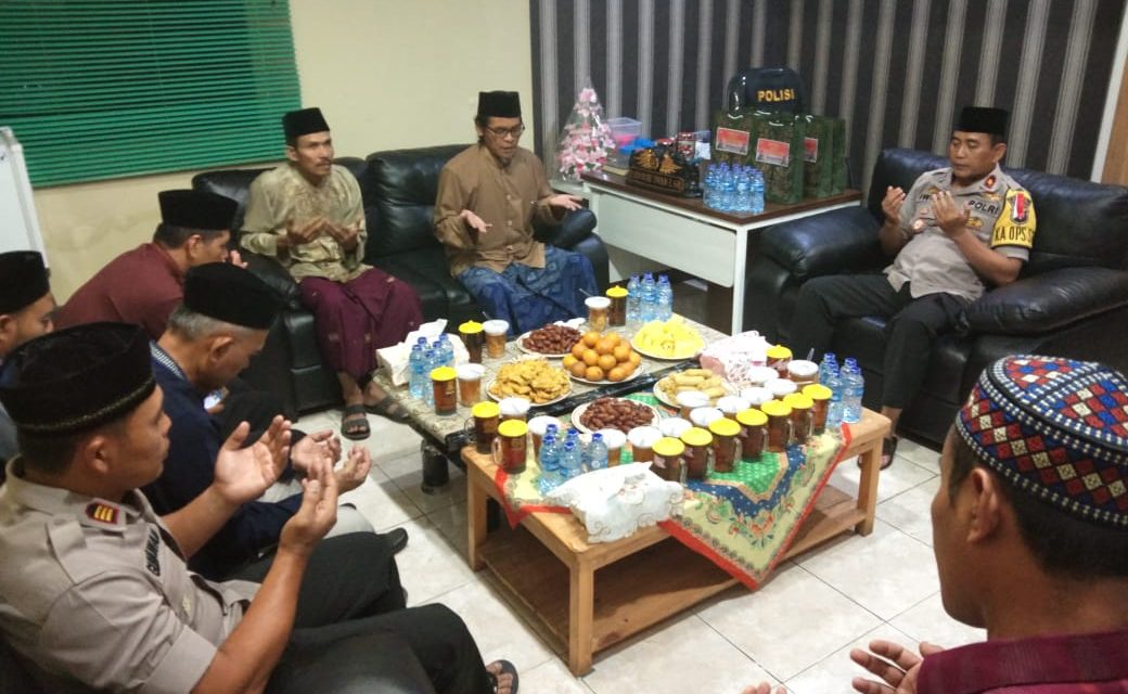 Kapolsek Batuceper Bukber puasa Ramadhan 1440 H bersama Tokoh Agama