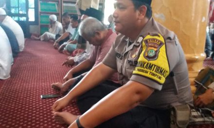 POLISI CINTA MESJID  BABINKAMTIBMAS PABUARAN TUMPENG BRIPKA ASEP SAEPUDIN MELAKSANAKAN JUMLING (JUMAT KELILING)