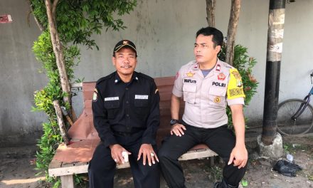 Tingkatkan Kewaspadaan Bhabinkamtibmas Sambangi Keamanan Gudang