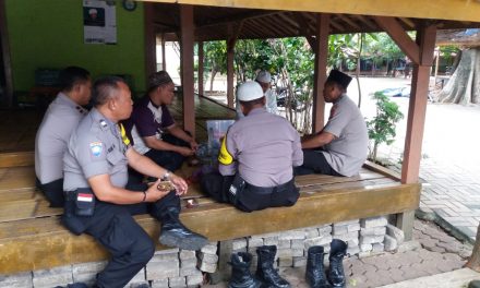 KAPOLSEK KARAWACI DIDAMPINGI KANIT BINMAS DAN BHABINKAMTIBMAS SILATURAHMI PONPES AR RUHAMA  SEKALIGUS COOLING SYSTEM TERKAIT SIDANG MK.