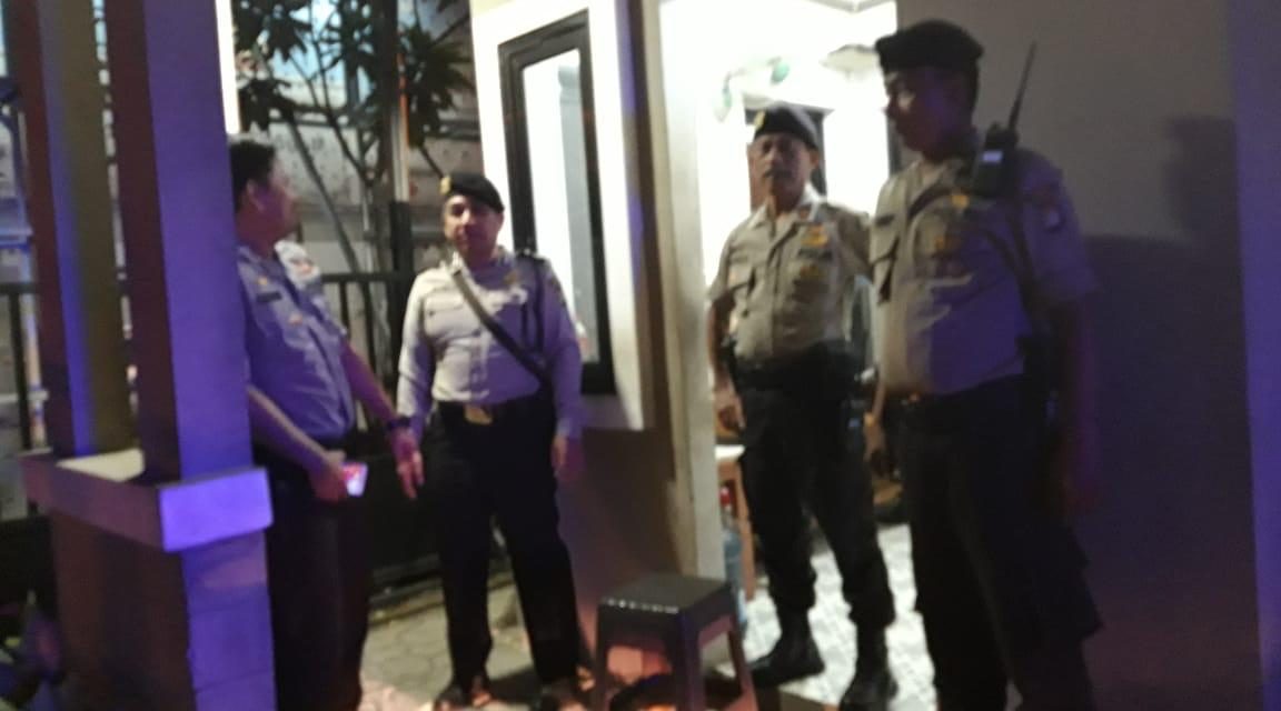 Antisipasi Kejahatan Malam Hari Unit Samapta Polsek Cipondoh Patroli ke Perumahan