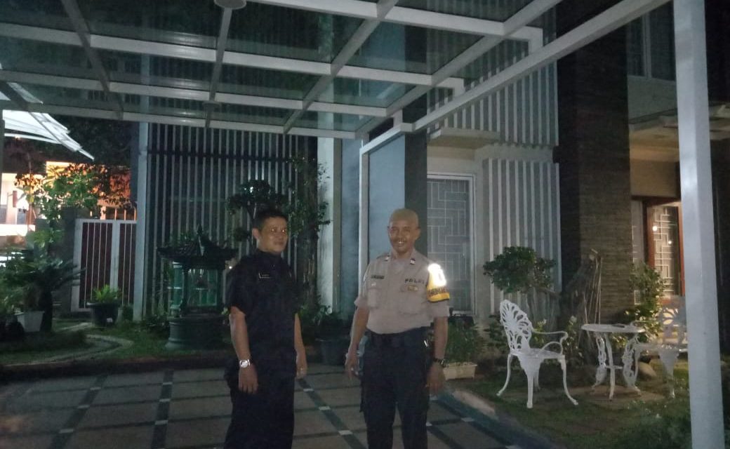 Berikan Rasa Aman Kepada Warganya Yang Sedang Mudik, Binamas Polsek Cipondoh Patroli Rumsong