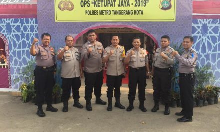 Jaga Kondusifitas wilayah, Piket Petugas Personil Pos Pengamanan ‘’ Ops Ketupat Jaya-2019 ‘’ di Ampera JL.Daan Mogot Km.19 Kel.Batu Ceper Kec.Batuceper Kota Tangerang.