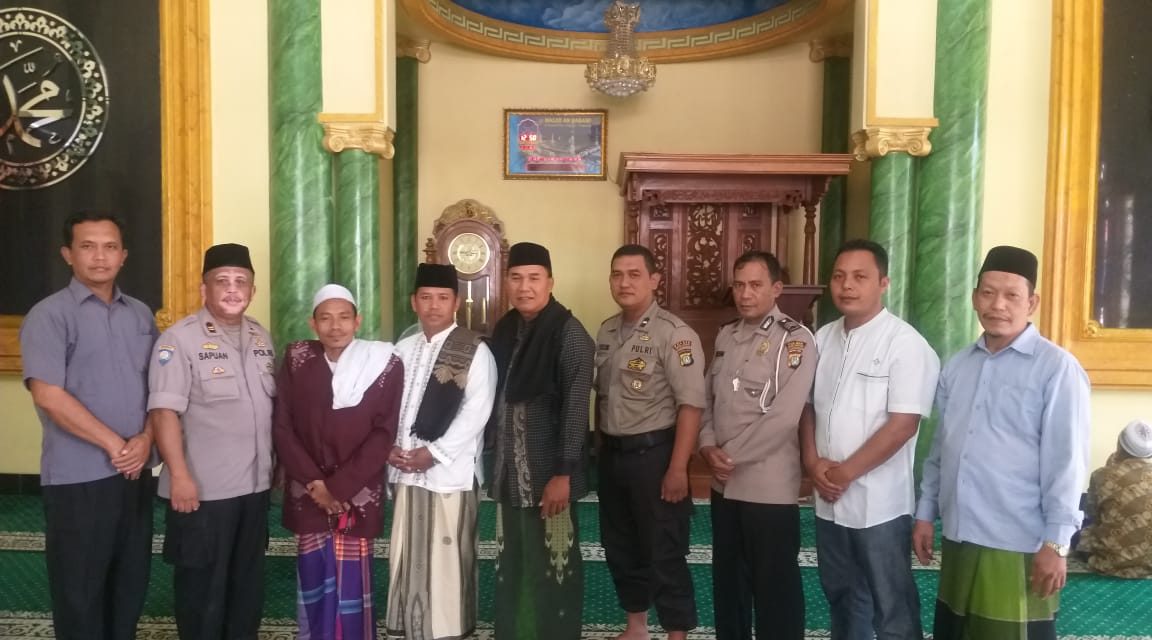 Jumling Polsek Neglasari di Masjid Annabawi Ciptakan Suasana Sejuk