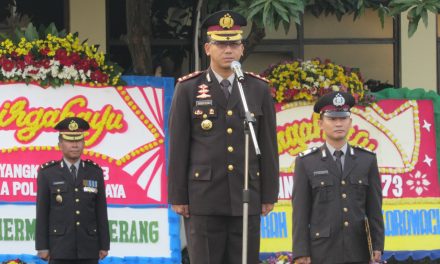 UPACARA PEMBINAAN TRADISI PERINGATAN HARI BHAYANGKARA KE 73 TAHUN 2019 DI HALAMAN MAKO POLSEK KARAWACI