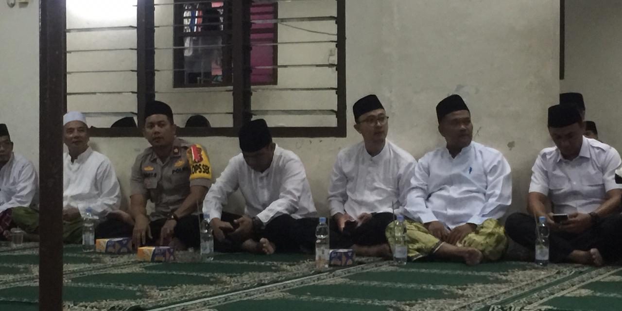 KAPOLSEK KARAWACI MENGHADIRI GIAT HAUL KH ABDULROHIM KE XXIV DAN SERATUS HARI WAFATNYA KH AHMAD BASYIR NASUHI SERTA REUNI PONDOK PESANTREN ASSALAAM