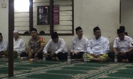 KAPOLSEK KARAWACI MENGHADIRI GIAT HAUL KH ABDULROHIM KE XXIV DAN SERATUS HARI WAFATNYA KH AHMAD BASYIR NASUHI SERTA REUNI PONDOK PESANTREN ASSALAAM