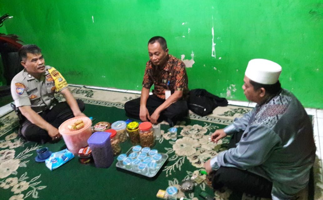 Bhabinkamtibmas Polsek Cipondoh Sambang Polsantren ke Ponpes Attahiyyah