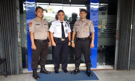 Unit Samapta Polsek Cipondoh Patroli Biru ke Bank