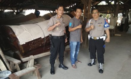 WAKAPOLSEK KARAWACI AKP NURJAYA SH SAMBANG TOKOH MASYARAKAT PAK RW OCID KEL. SUKAJADI KARAWACI TANGERANG