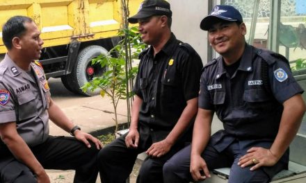 Aiptu Asmad Berikan Binkamsa Kepada Satpam