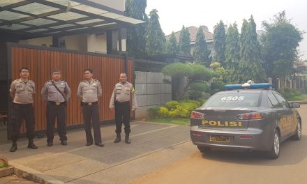 Ciptakan Rasa Aman, Unit Patroli Polsek Cipondoh Sambangi Kediaman Hakim MK