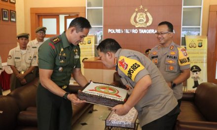 HUT Bhyangkara Ke 73, Kapolres Tangerang Kota Dapat Suprise Dari Dandim 0506/Tgr