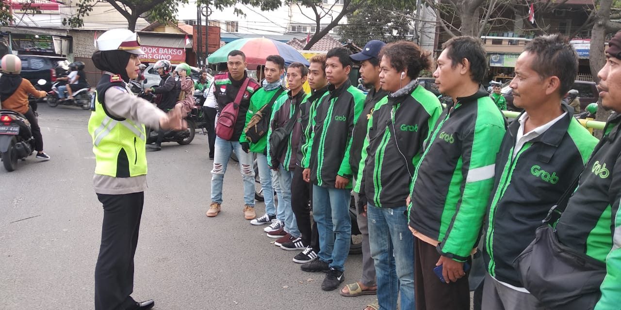 Kanit Lantas Polsek Neglasari Himbau Pengemudi Ojol Patuhi Tata Tertib Lalu Lintas